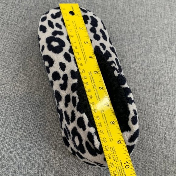 New Isaac Mizrahi New York Cozy Soft House Slippers Leopard Print Medium Black - Picture 8 of 11